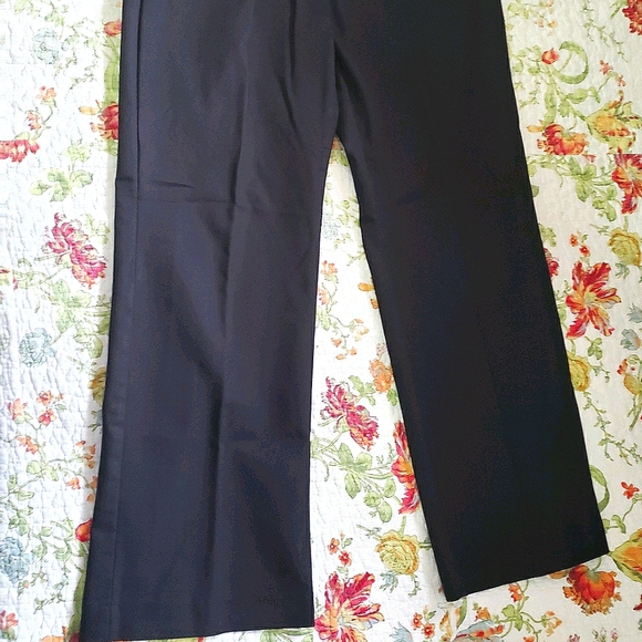 Dress pants - Picture 2 of 2